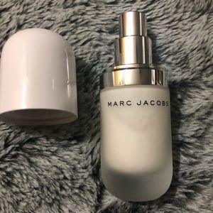 Marc Jacobs primer